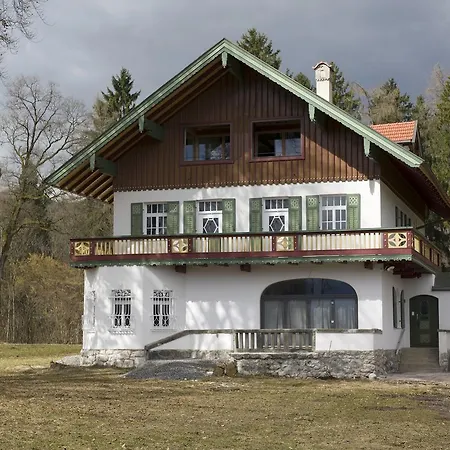 Wohnlich Bruennstein 아파트 *