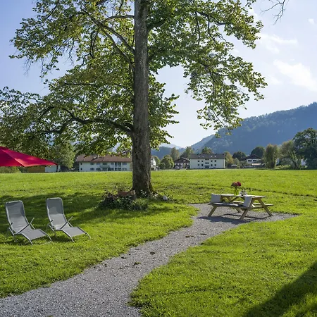 Wohnlich Bruennstein * Auerbach (Oberaudorf)